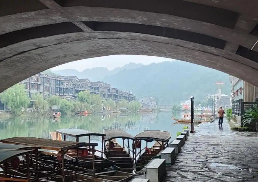 fenghuang-phoenix-town
