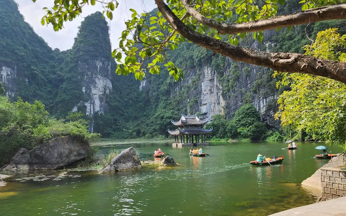 Hanoi private tour packages - ninh binh