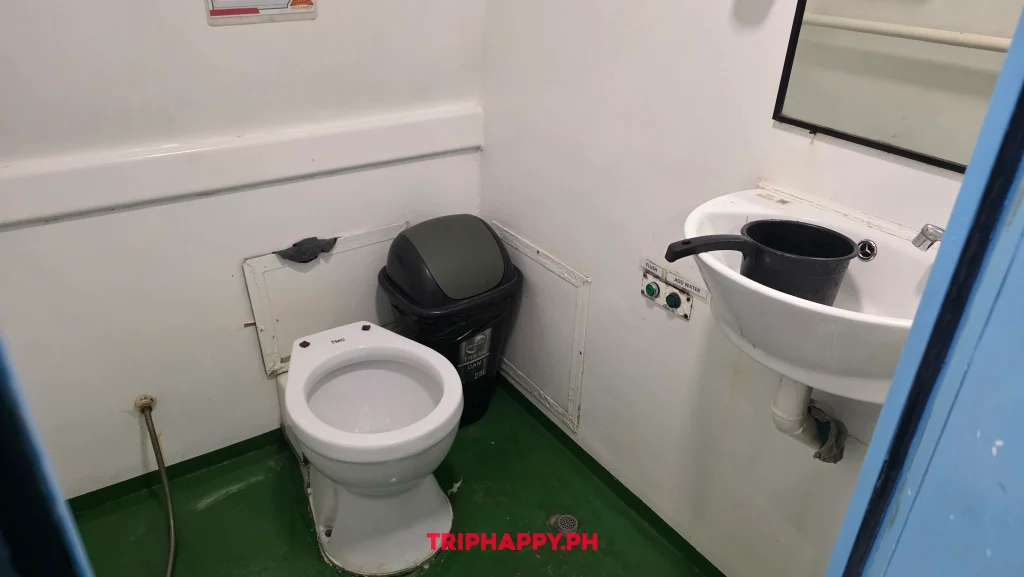 oceanjet cebu to bohol - restroom
